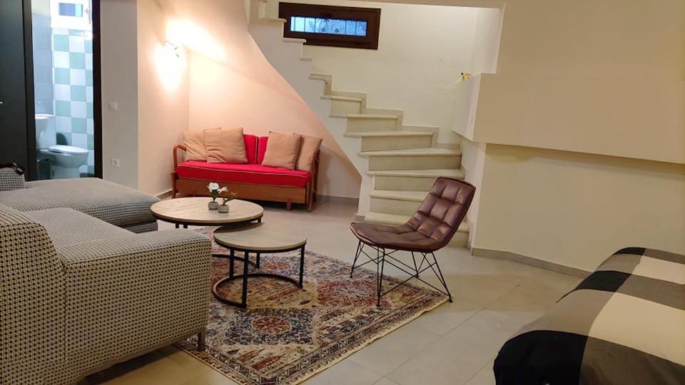 Homel Oasis Central Maisonette 3bd Garden Patio Kalampáka Buitenkant foto