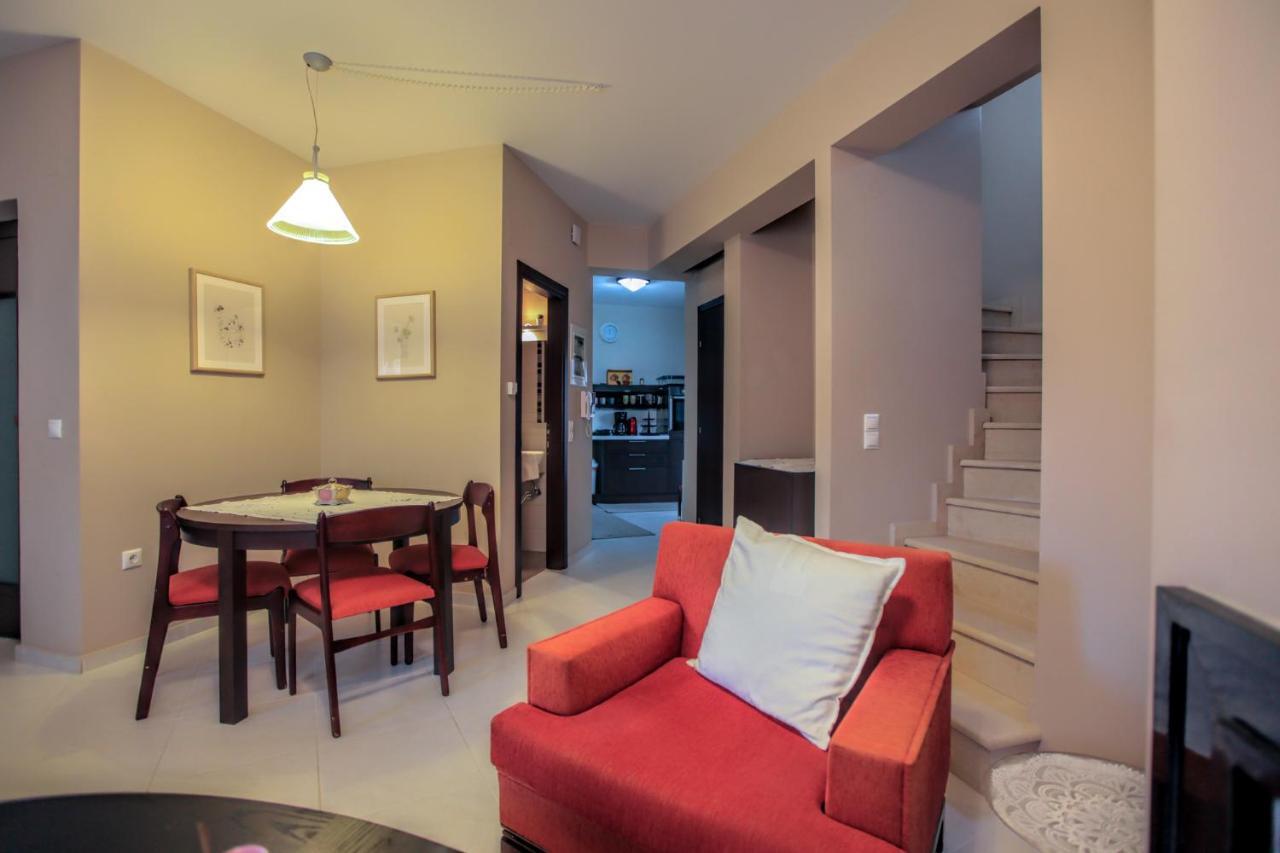 Homel Oasis Central Maisonette 3bd Garden Patio Kalampáka Buitenkant foto