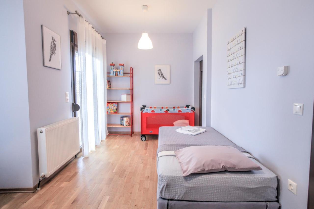 Homel Oasis Central Maisonette 3bd Garden Patio Kalampáka Buitenkant foto